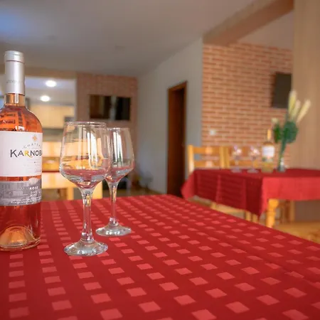 влахов بيت ضيافة ساباريفا بانيا